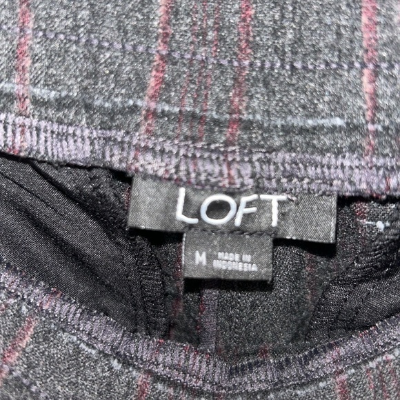 LOFT Grey Plaid Pants Size Medium - Picture 3 of 5